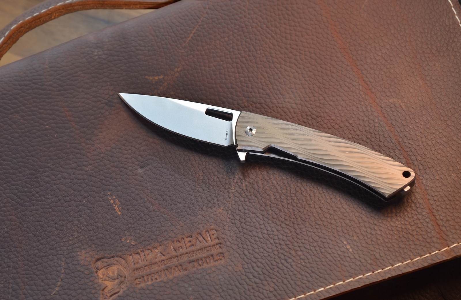 DPx Gear Aculus Flipper MagnaCut Wave Pattern Bronze
